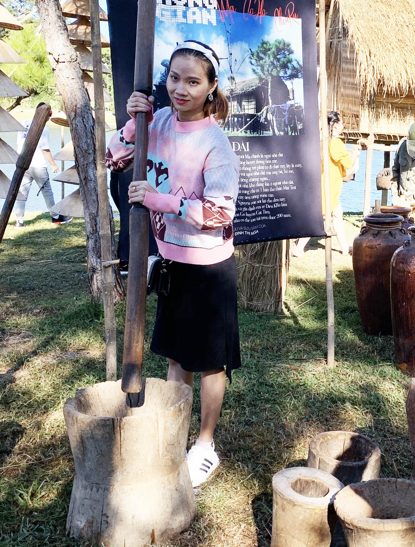 Đón năm mới trong ngôi nhà dài của người Mạ bên hồ Xuân Hương ảnh 3