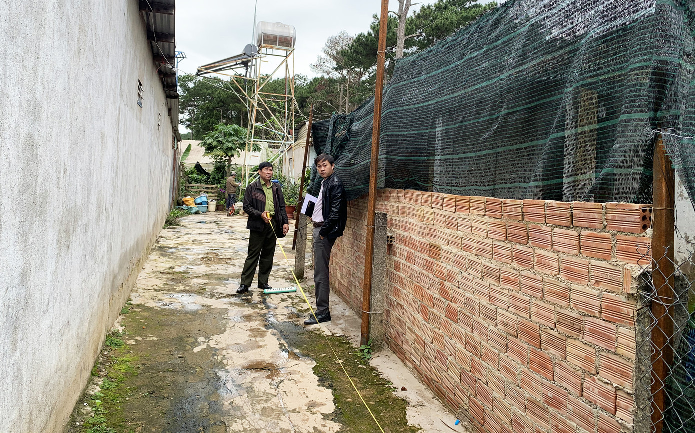 Lấn chiếm đất: Dân bị xử lý, cán bộ được bỏ qua? ảnh 4