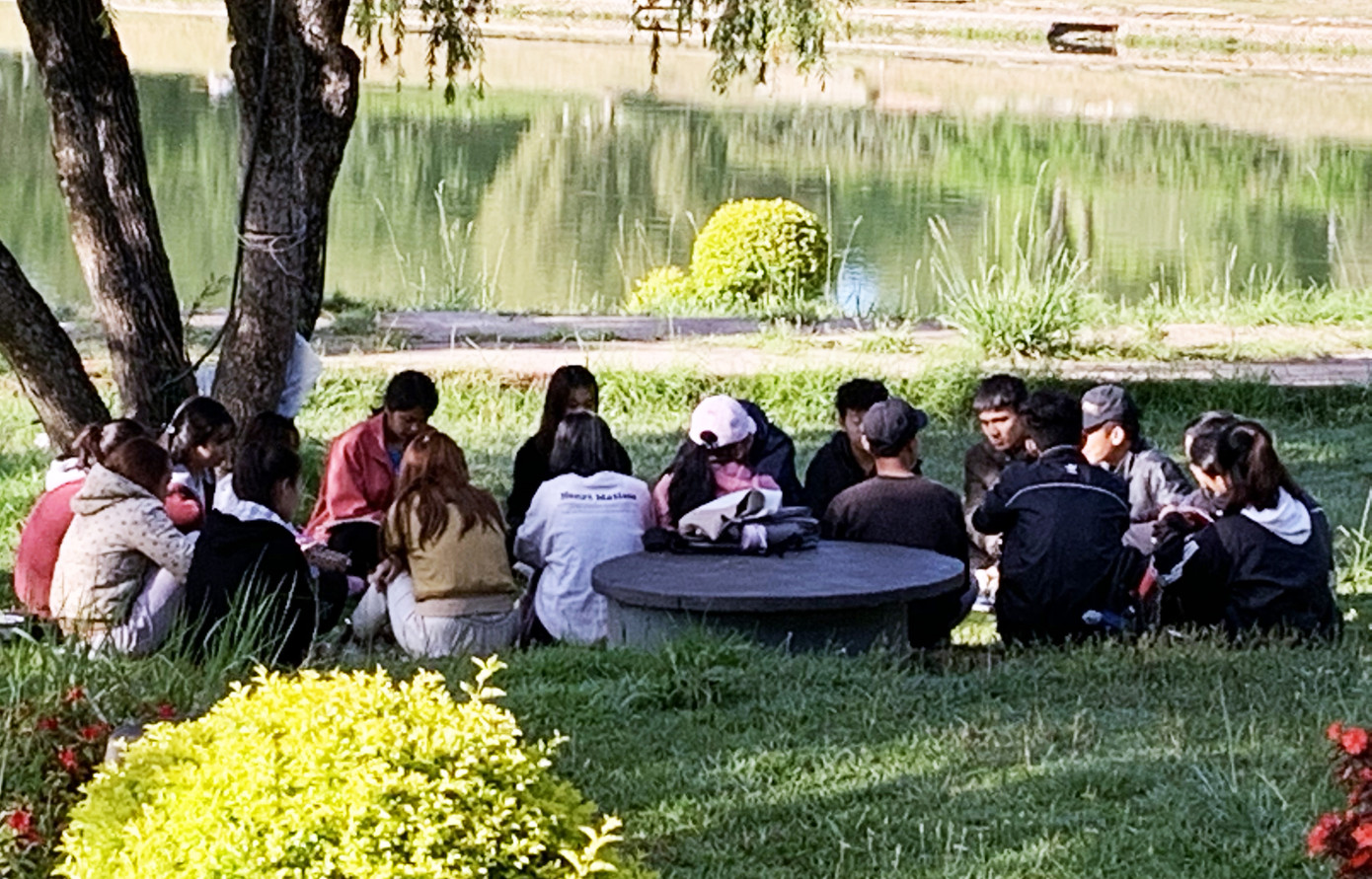 Đà Lạt đông nghẹt du khách, chen chân đi chơi như chưa từng có COVID-19 ảnh 3