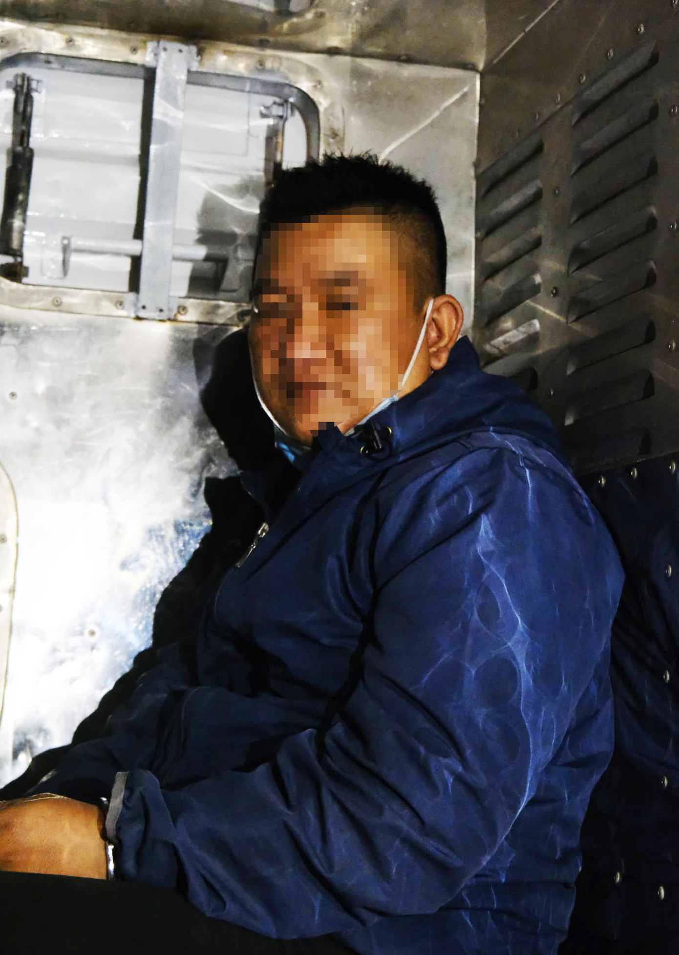 ‘Đội lốt’ du khách, đột nhập nhà thờ trộm tiền, vàng ảnh 1