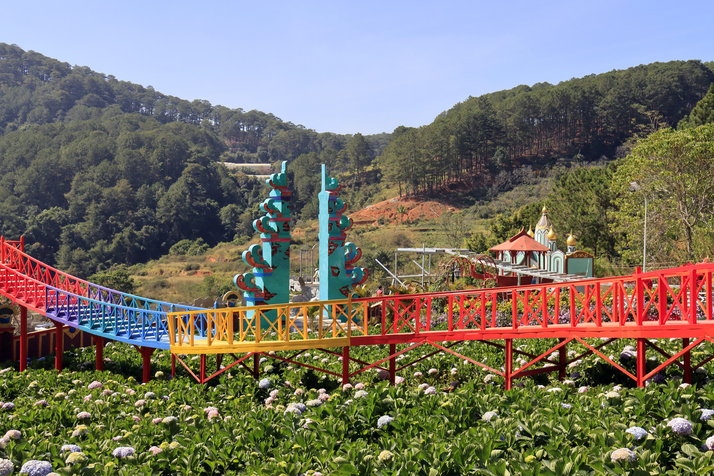 Tháo dỡ công trình không phép đồ sộ ở Vườn thượng uyển bay ảnh 1