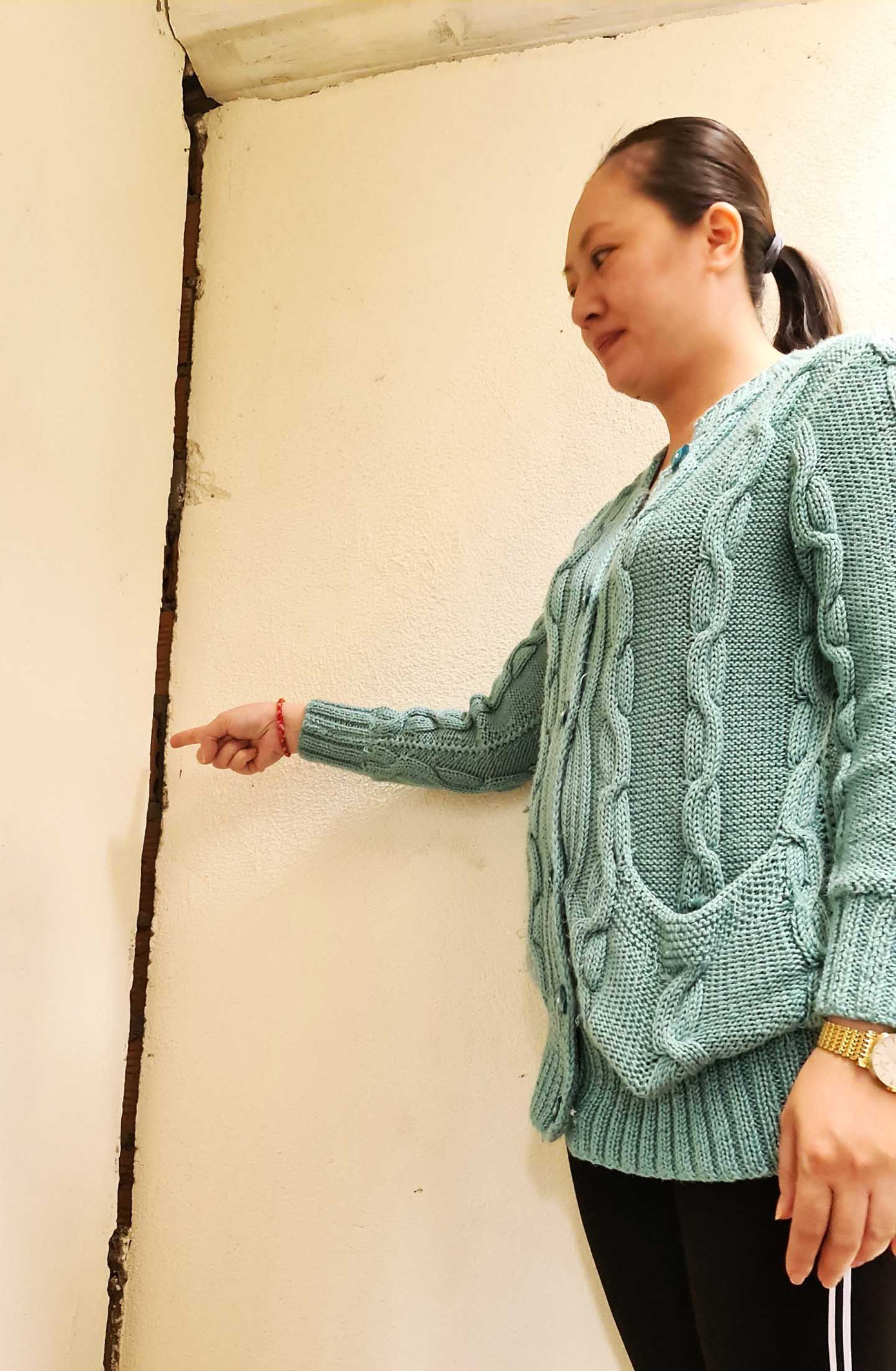 Xây khách sạn gây sự cố nghiêm trọng, nhiều hộ dân di dời khẩn cấp ảnh 2