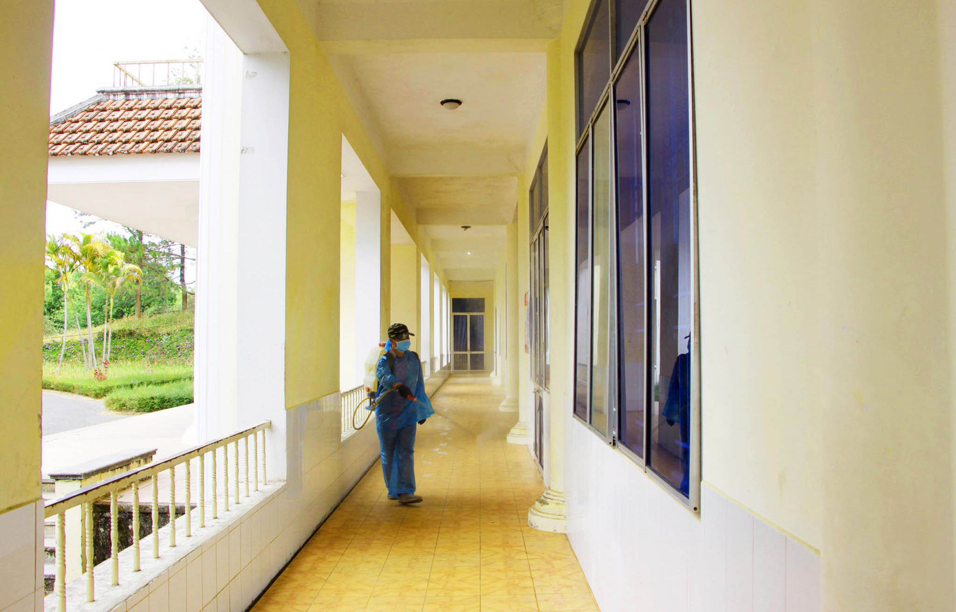 Giám đốc người Nhật nghi mắc COVID-19, hủy lễ trao bằng tốt nghiệp tại ĐH Đà Lạt ảnh 1