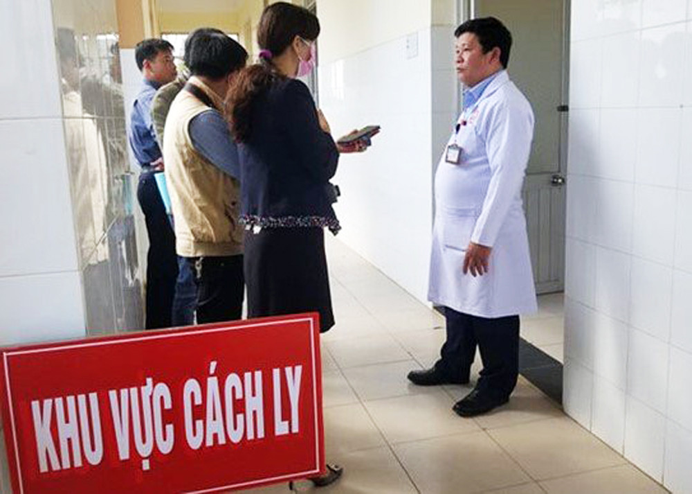 Đà Lạt: Nhìn đâu cũng thấy dân đeo khẩu trang ảnh 1