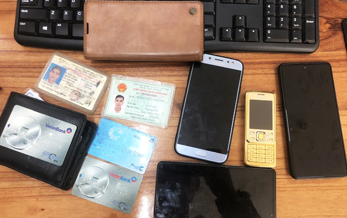 Bắt nhóm đối tượng dùng mạng xã hội lừa gạt các nhà hảo tâm ảnh 2