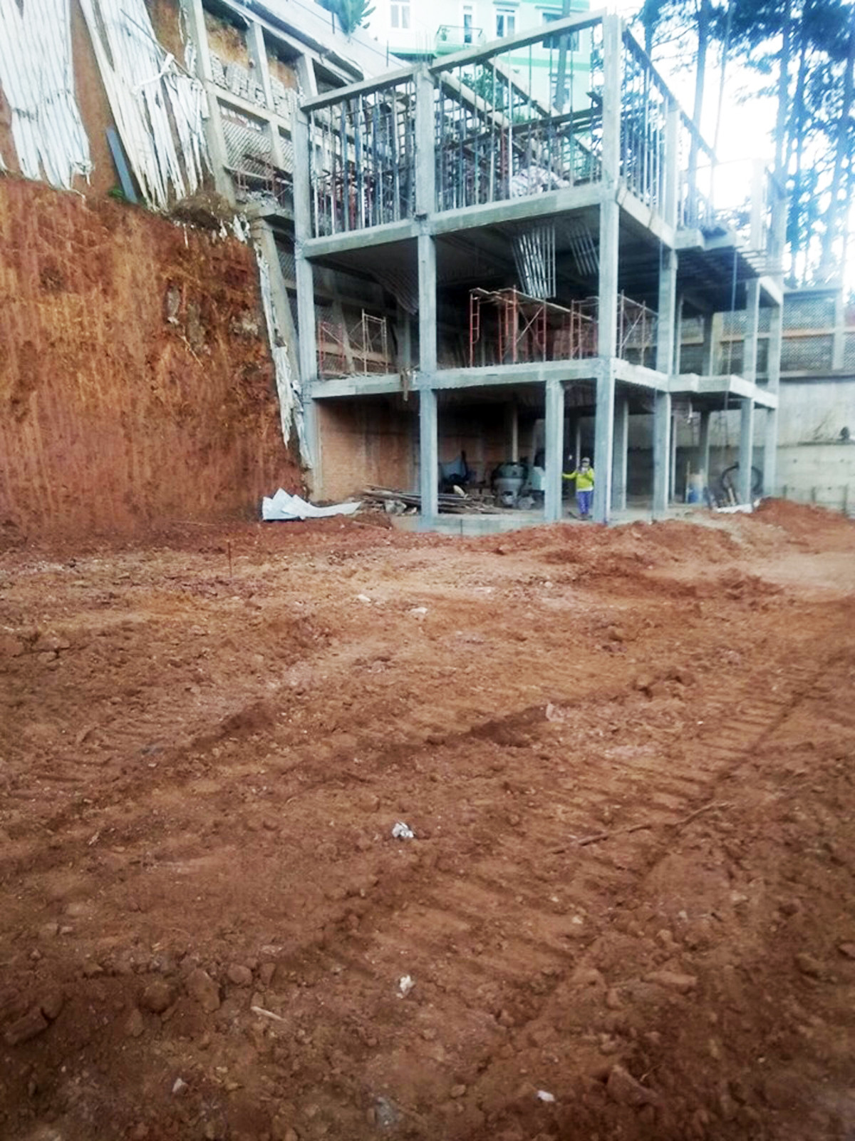 Khách sạn khoét đồi thông, đổi mặt tiền ra quốc lộ ảnh 1