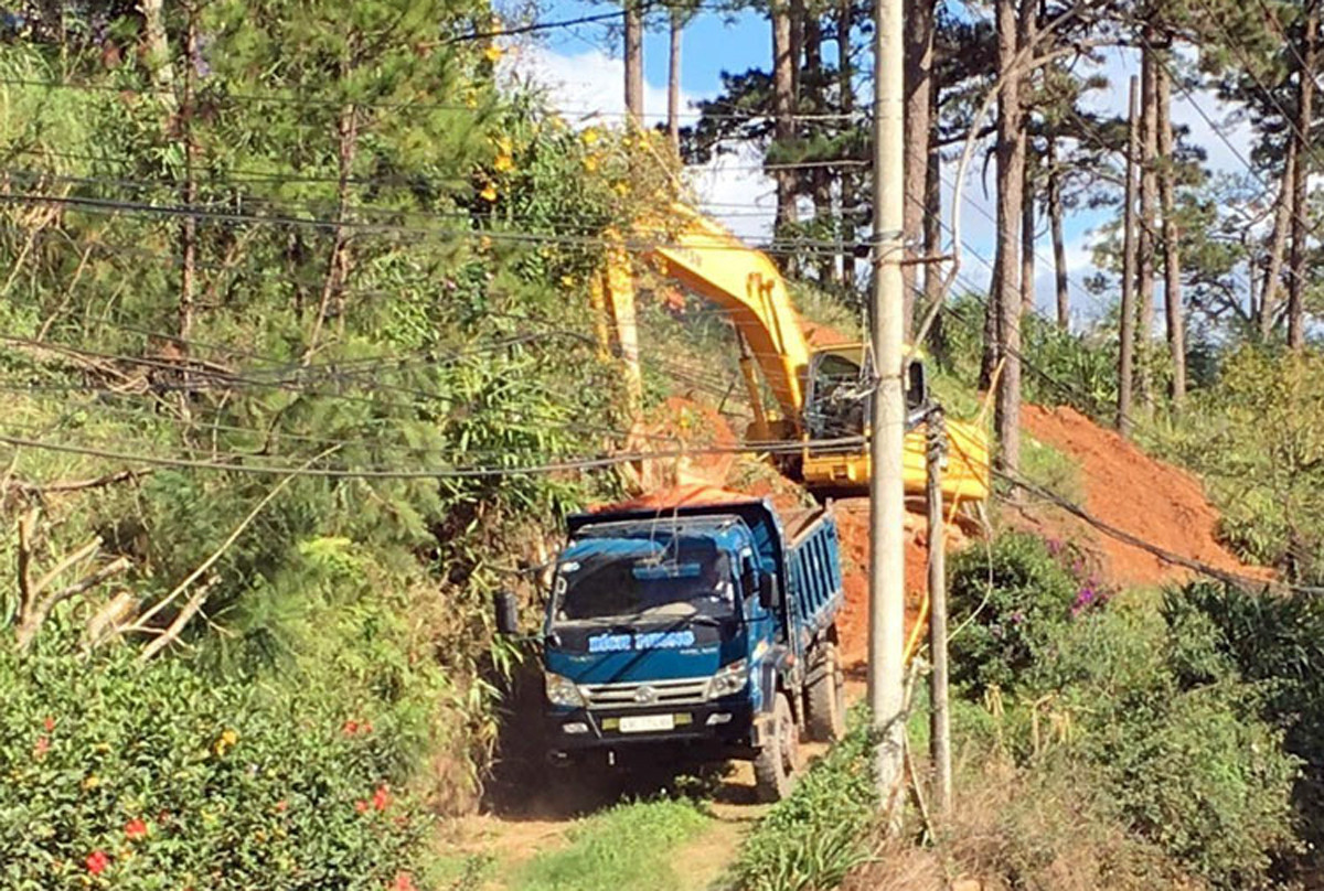 Khách sạn khoét đồi thông, đổi mặt tiền ra quốc lộ ảnh 2