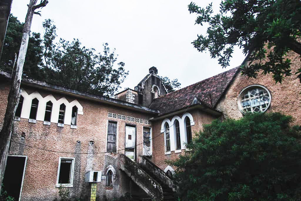 Tu viện cổ, bị đồn ‘ma ám’ ở Đà Lạt đang trùng tu? ảnh 5