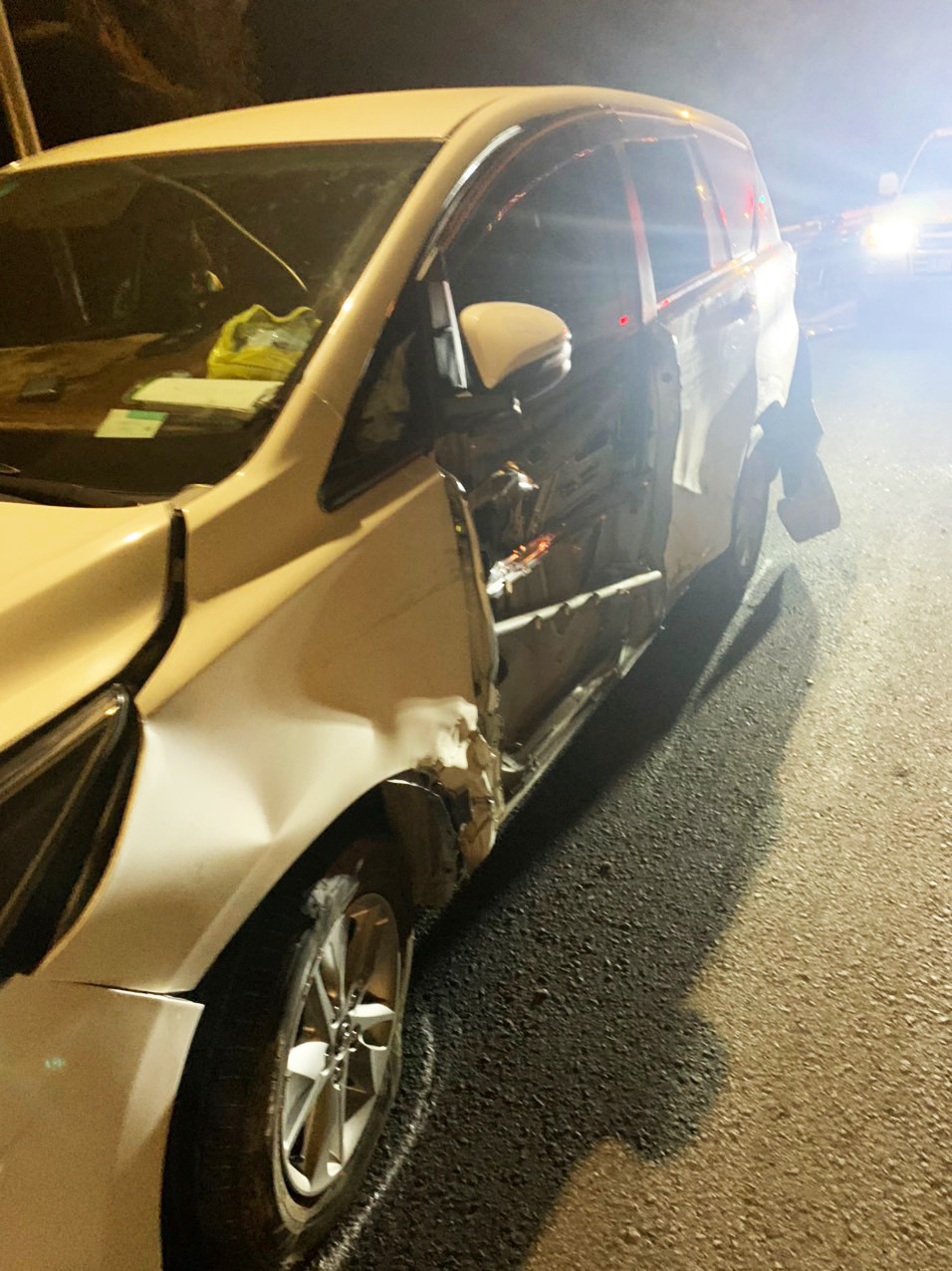 Xe container gây tai nạn liên hoàn với 5 ô tô trên đèo Bảo Lộc, nhiều người bị thương ảnh 2