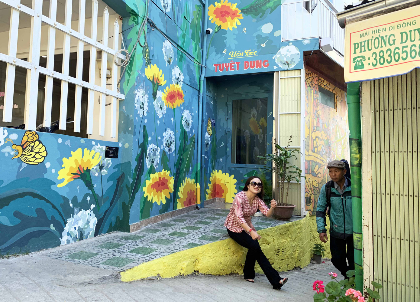 Xuất hiện 'Phố bích họa' - điểm check-in mới đẹp mộng mơ ở Đà Lạt ảnh 1