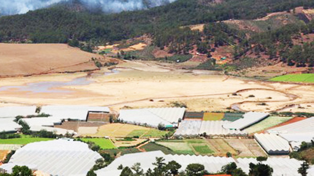 Hạn khốc liệt, hồ chứa nước sinh hoạt thành phố Đà Lạt trơ đáy ảnh 3