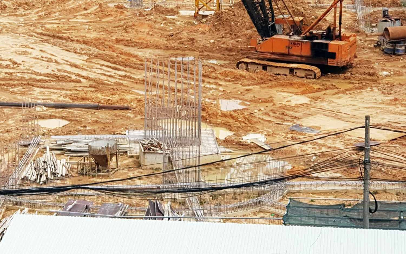 Khách sạn 5 sao thi công không phép trên 'đất vàng' ảnh 1