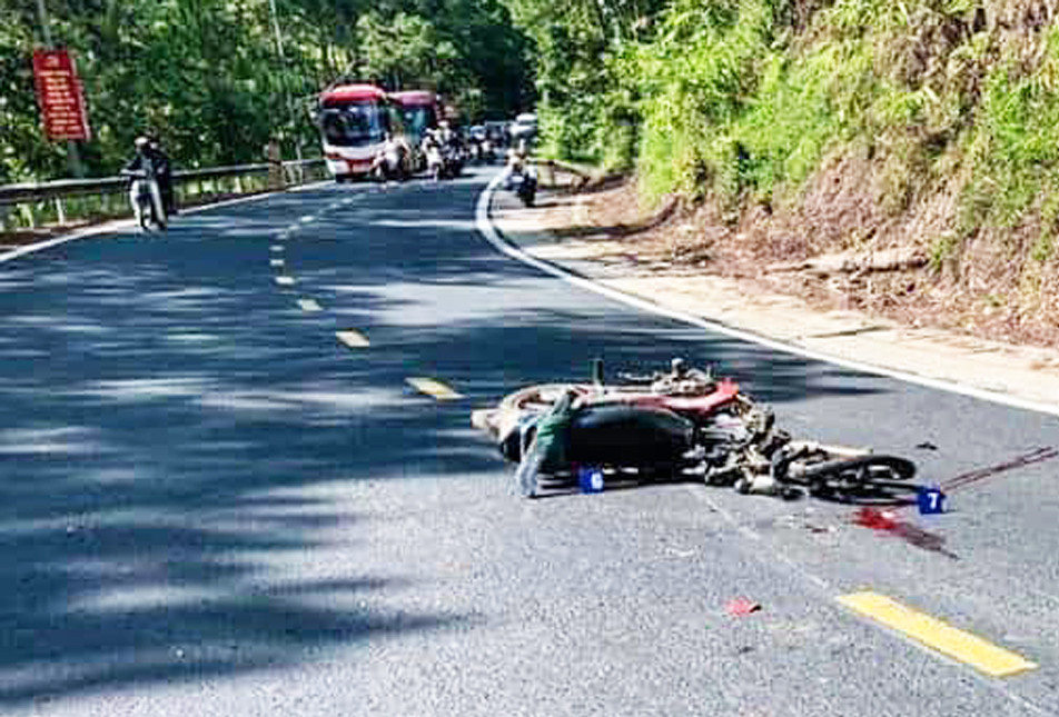 Tai nạn trên đèo Prenn gây ách tắc giao thông, một người chết ảnh 1