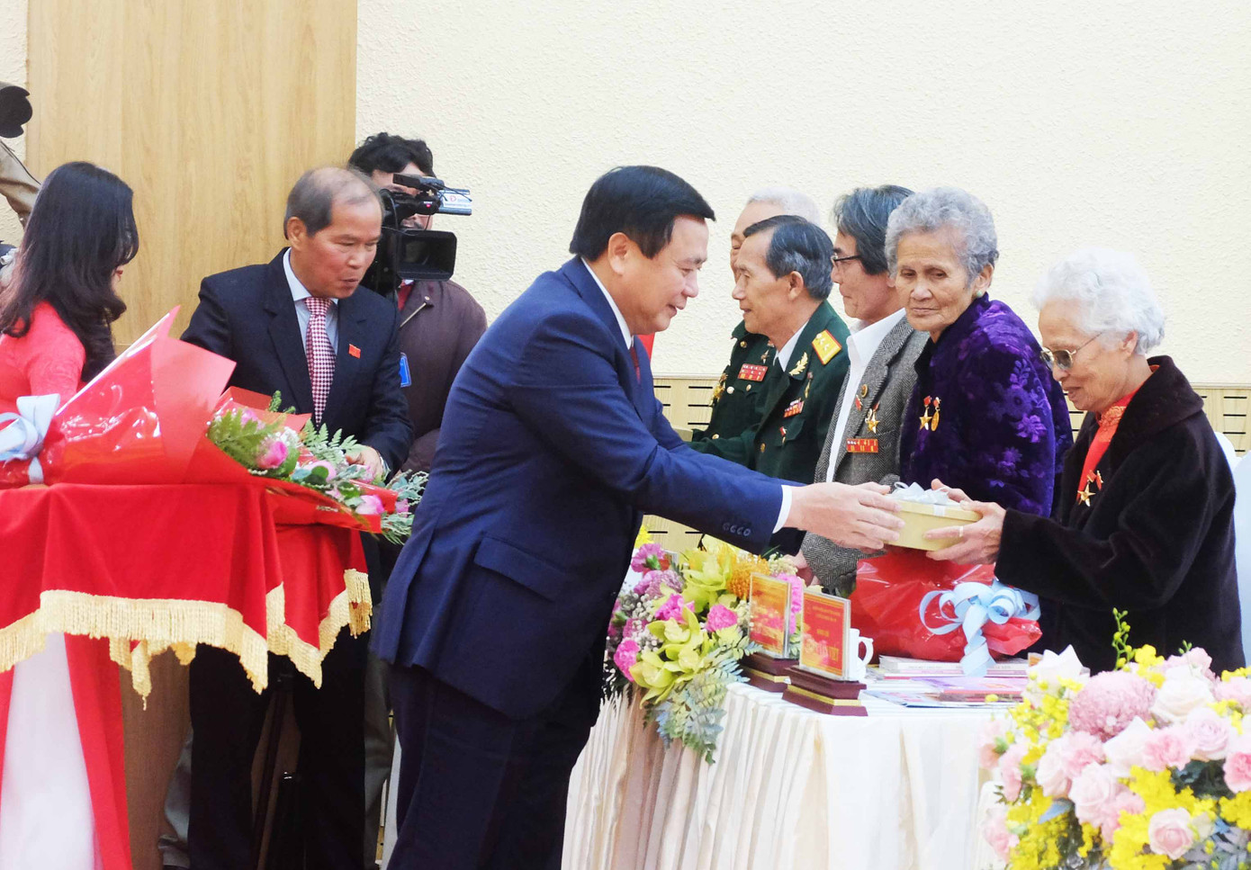 Chủ tịch Hội đồng Lý luận Trung ương chỉ đạo Đại hội Đảng bộ Lâm Đồng ảnh 1