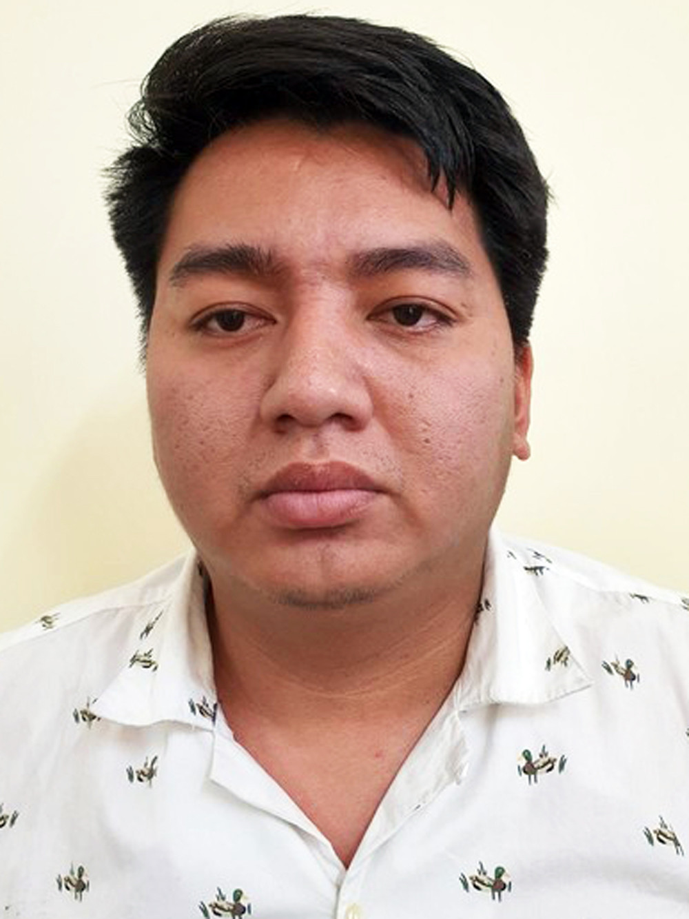 Đường dây làm giấy tờ giả, lừa đảo như phim ảnh 1