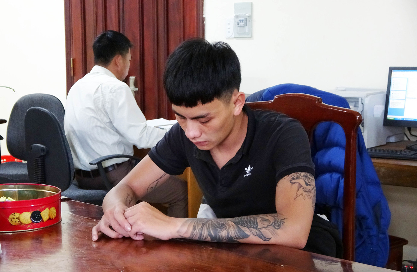 Bắt nhóm con nghiện dùng súng giả uy hiếp, cướp tài sản ảnh 3