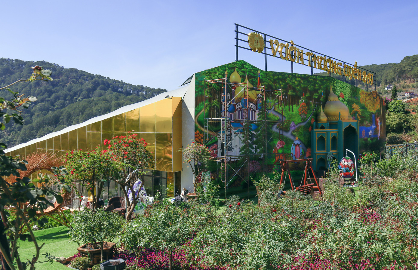 Khởi tố người đánh bảo vệ khi được nhắc đo thân nhiệt ảnh 2