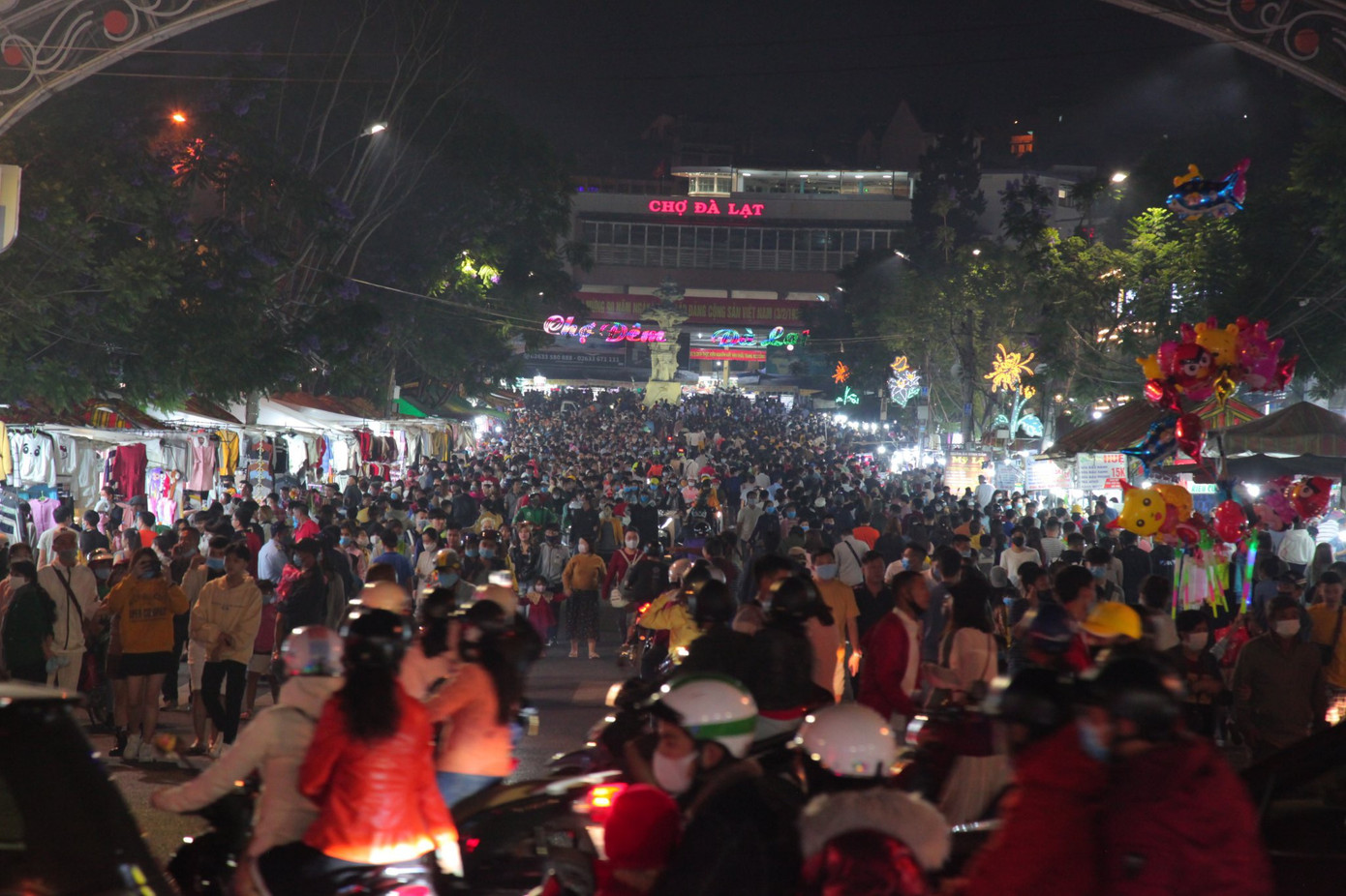 Đề thi hóc búa chống ùn tắc giao thông ở Đà Lạt, giải nhất 1 tỷ đồng ảnh 2