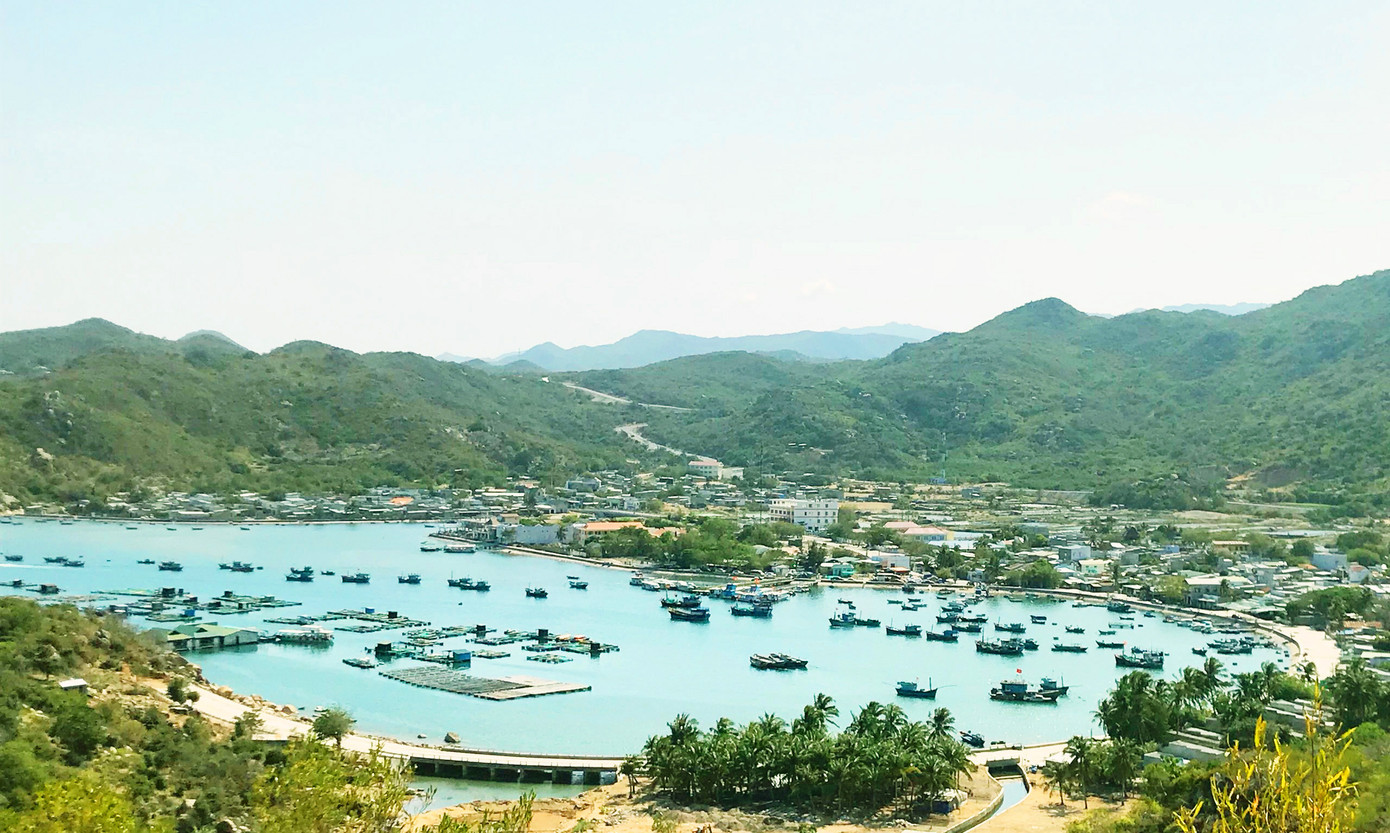 Vịnh biển hoang sơ, tuyệt đẹp ở Nam Trung bộ mở cửa trở lại ảnh 3