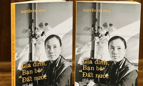 Tiết lộ về cuốn sách của chính trị gia có số lượng bán kỷ lục