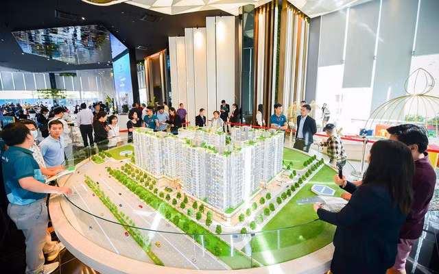 Thấy gì về dòng vốn đang đổ vào bất động sản? 