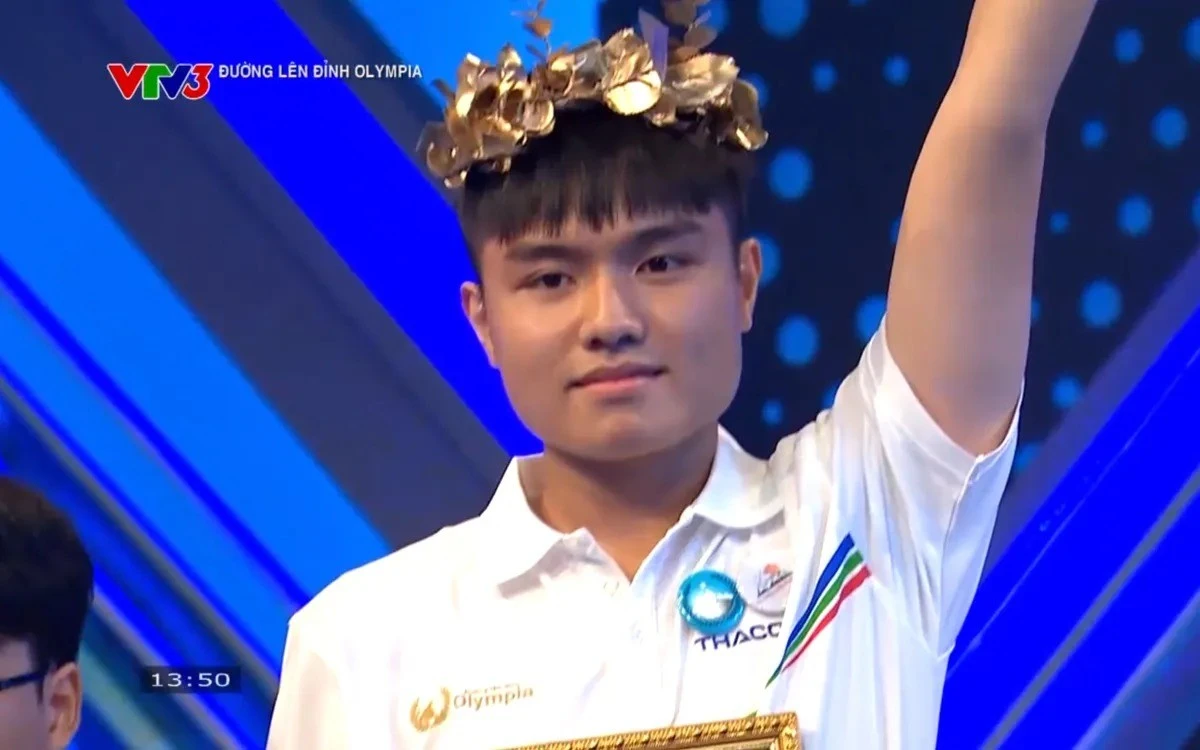 Vũ Minh Đức - Gương mặt trẻ Việt Nam tiêu biểu 2024 với bảng thành tích học tập ấn tượng