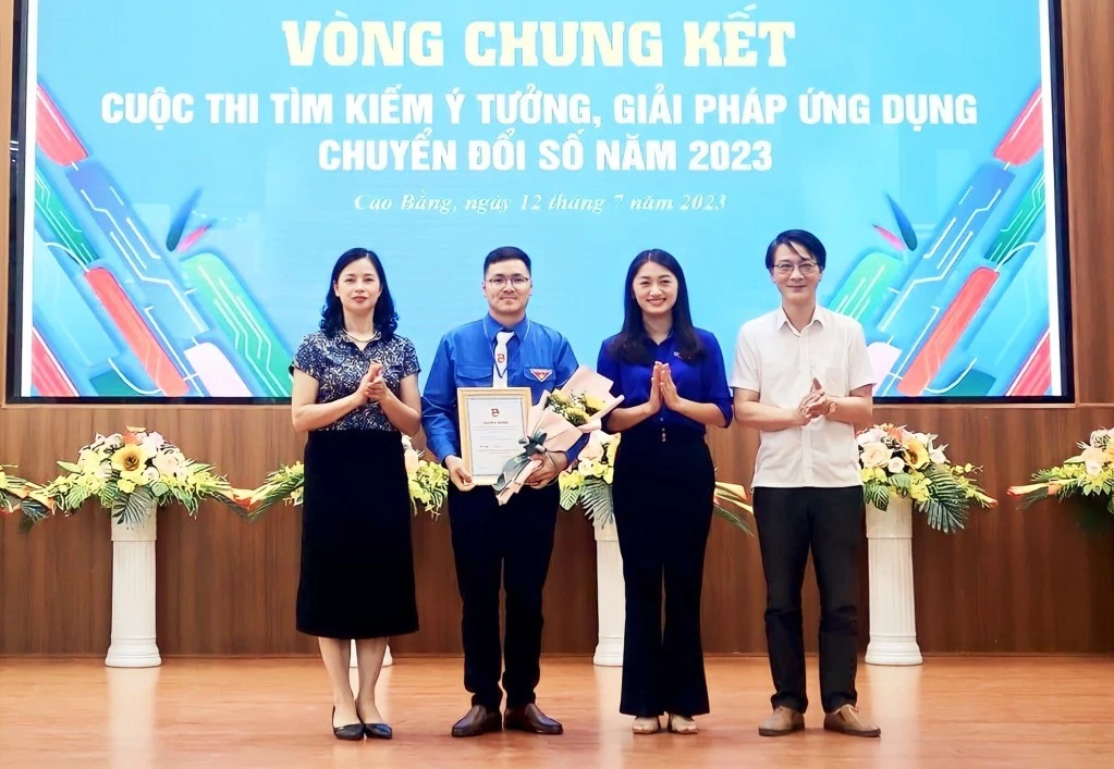 Cán bộ trẻ Cao Bằng với sáng kiến chuyển đổi số, đạt Giải thưởng Lý Tự Trọng 2024