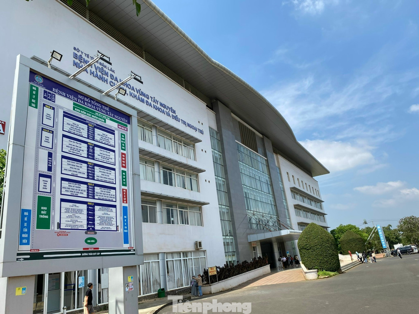 Bé trai được đưa vào Bệnh viện Đa khoa vùng Tây Nguyên điều trị trước khi chuyển xuống TP Hồ Chí Minh tp-1.jpg