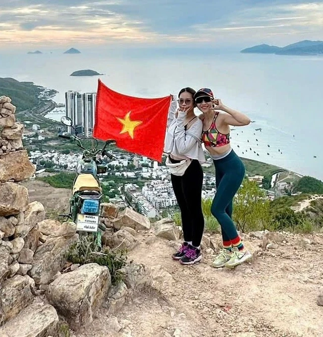 'Nữ hoàng' điền kinh Phạm Đình Khánh Đoan mách runner điểm check-in, thú chơi tại Khánh Hoà