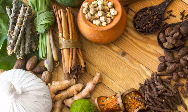 Dược liệu trong chăm sóc tóc: Xu hướng đang quay trở lại