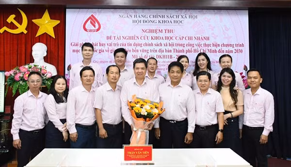 Tín dụng chính sách góp phần giảm nghèo bền vững tại TP Hồ Chí Minh