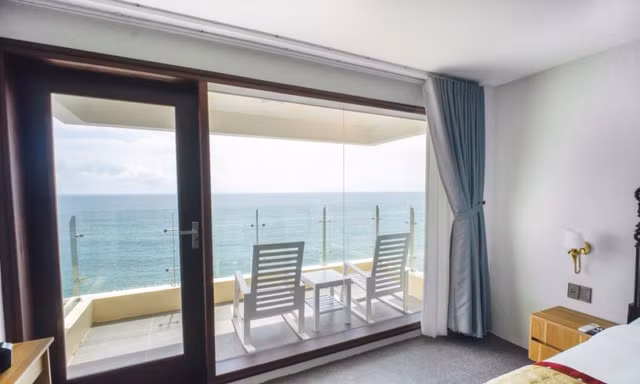 Palado Hotel Mui Ne: Khách sạn nghỉ dưỡng biển cao cấp với hầm rượu chuẩn châu Âu