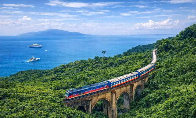 'Định luật thịnh vượng' của những vịnh biển toàn cầu: Kỷ nguyên mới gọi tên Hải Vân Bay