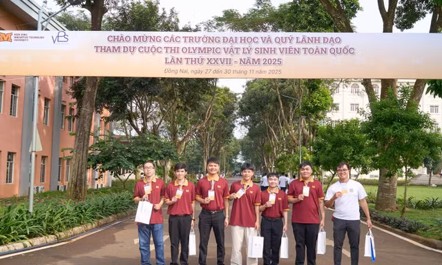 Sinh viên MIT University đạt thành tích ấn tượng tại Olympic Vật lý Sinh viên Toàn Quốc 2025