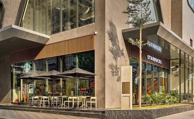 Hệ sinh thái tiêu dùng đa lớp đang hình thành ở phía Tây Thủ đô