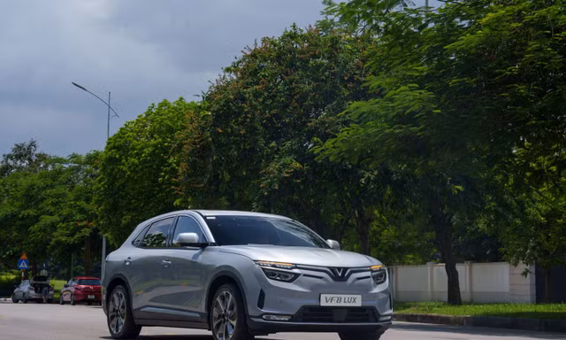 Sở hữu SUV 400 mã lực với chi phí bình dân, chủ xe 'lợi đơn lợi kép' với VinFast VF 8