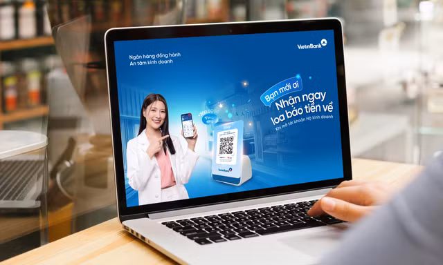VietinBank tặng loa báo tiền về - đồng hành cùng hộ kinh doanh chuyển đổi số