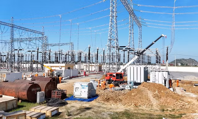 PTC1 tăng tốc thi công lắp kháng bù ngang tại Trạm biến áp 500kV Thanh Hóa