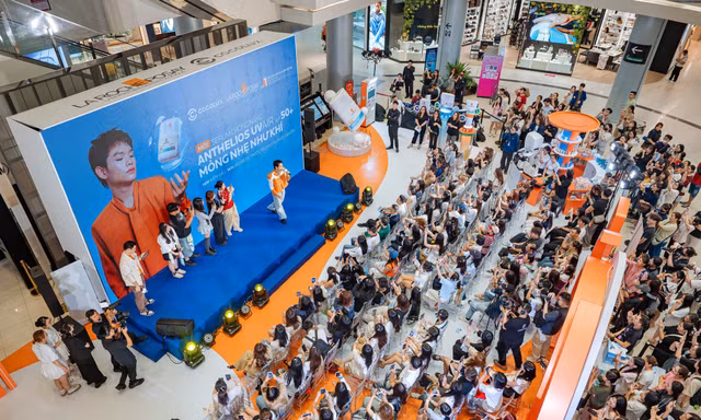 COCOLUX x La Roche-Posay gây sốt cuối tuần, Bùi Trường Linh khiến AEON Mall Long Biên 'vỡ trận'