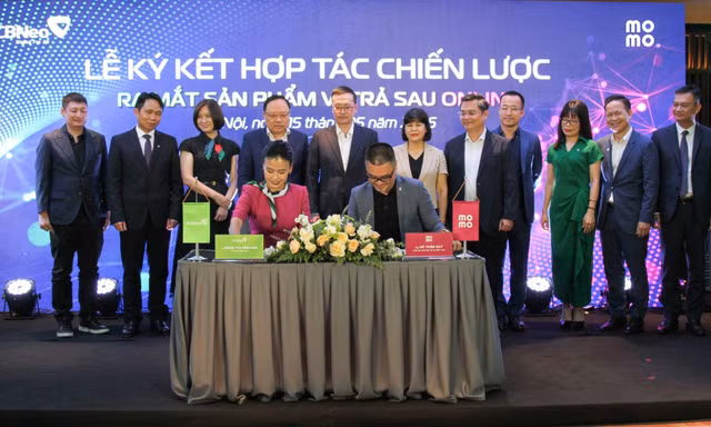 VCBNeo và MoMo thiết lập quan hệ đối tác chiến lược: cộng hưởng sức mạnh công nghệ để bình dân hóa tài chính số