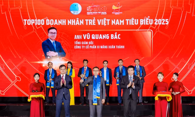 Tổng Giám đốc Xi măng Xuân Thành - Doanh nhân trẻ Việt Nam tiêu biểu