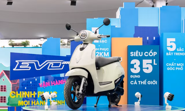 Xe xanh lên ngôi, VinFast Evo Grand Lite chiếm trọn cảm tình của học sinh và phụ huynh