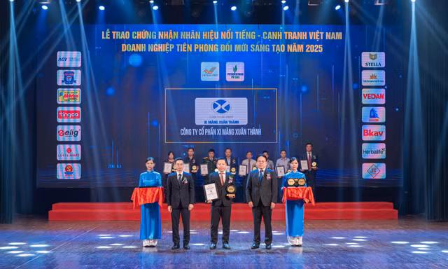 Xi Măng Xuân Thành tiếp tục được vinh danh Top 10 Nhãn hiệu nổi tiếng Việt Nam năm 2025 
