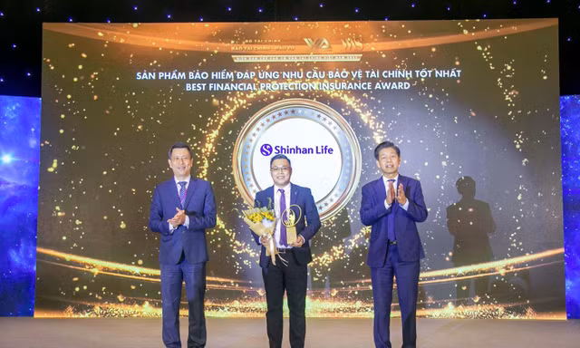 Shinhan Life Việt Nam nhận vinh danh sản phẩm bảo hiểm đáp ứng nhu cầu bảo vệ tài chính tốt nhất 