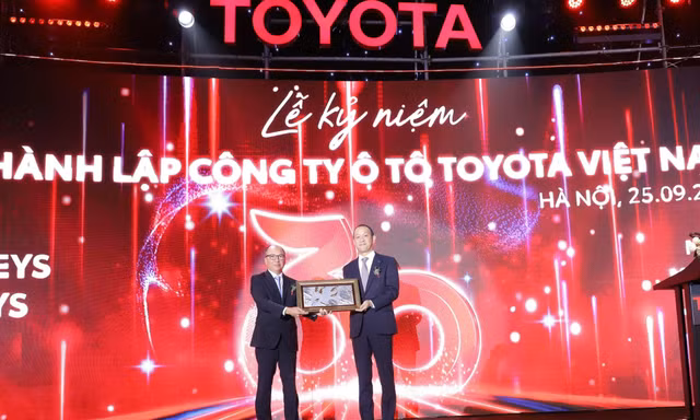 Những dấu ấn làm nên hành trình 30 năm rực rỡ của Toyota Việt Nam 