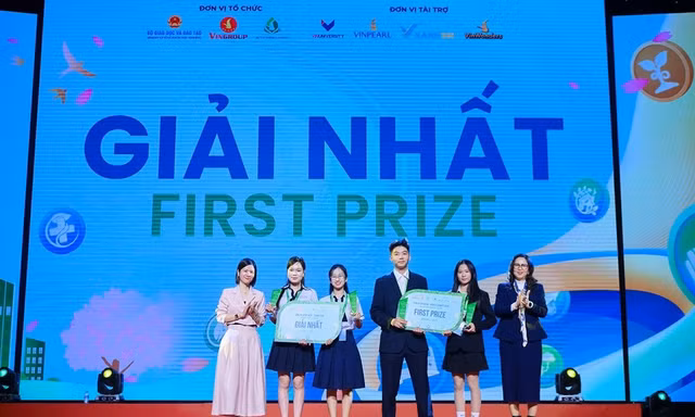 Cặp học sinh Đắk Lắk và Hà Nội giành quán quân Cuộc thi Tiếng nói Xanh mùa 3