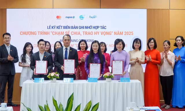 Trung ương Hội Liên hiệp Phụ nữ Việt Nam ký kết biên bản ghi nhớ với Napas, Mastercard và Payoo 