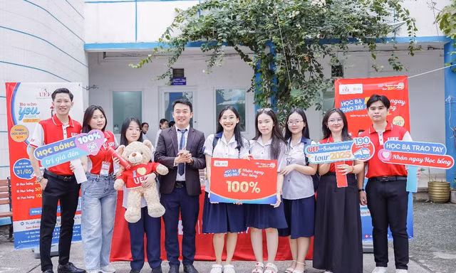 UEF sẽ có mặt tại 300 trường THPT trao học bổng trực tiếp cho thí sinh 2k8