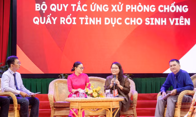 Nâng cao kiến thức về phòng, quấy rối tình dục cho sinh viên Đại học Cần Thơ