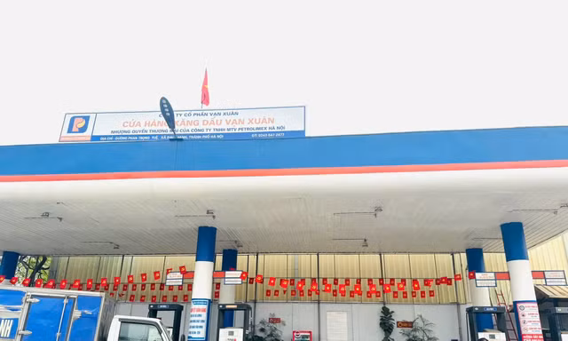 Xử phạt 7 thương nhân phân phối xăng, dầu vi phạm, tước giấy phép 2 doanh nghiệp